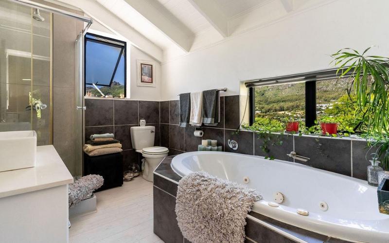 3 Bedroom Property for Sale in Hout Bay Western Cape
